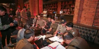 Pesta Sabun yang Bikin Wakil Wali Kota Bandung Murka Pesta Sabun yang Bikin Wakil Wali Kota Bandung Murka