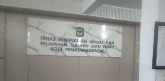 Buruk nya Pelayanan PM- PTSP Di kota pematangsiantar Sopie Saragih Harus Tegur Pegawai Yang Bandal.