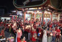 Ribuan Warga Tionghoa di Binjai Gelar Pawai Lampion Rayakan Festival Kue Bulan