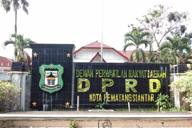 dprd_siantar_konsultasikan_pembahasan_rapbd_2023_ke_dprd_medan
