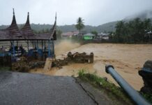 Hujan Sepanjang Hari Picu Banjir Bandang dan Longsor di Kota Padang, 12 Warga Meninggal Dunia