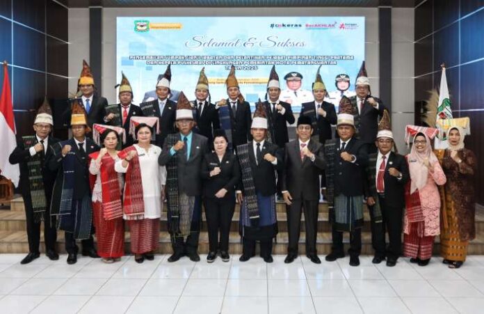 72d6700272fe9ed13b3358aa7a61a183