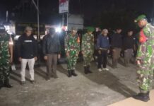 Patroli Gabungan TNI dan Binkom Jaga Kondusivitas Malam di Dolok Batunanggar