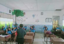 Babinsa Tiga Balata Tanamkan Nilai Sopan Santun kepada Siswa SMK Negeri 1 Jorlang Hataran