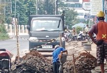 Galian Pipa PDAM Dikeluhkan Amburadul, Akses Usaha dan Sekolah Terganggu: Siapa Bertanggung Jawab?